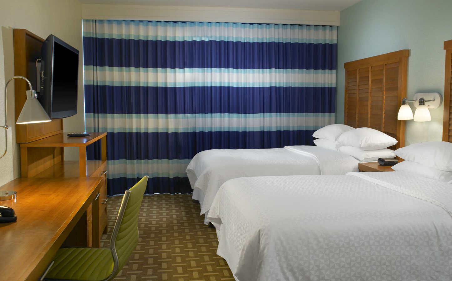 Miami Beach Accommodations - Double Bed Guest Room | Four Points ... Miami Beach Accommodations - Double Bed Guest Room | Four Points ...
